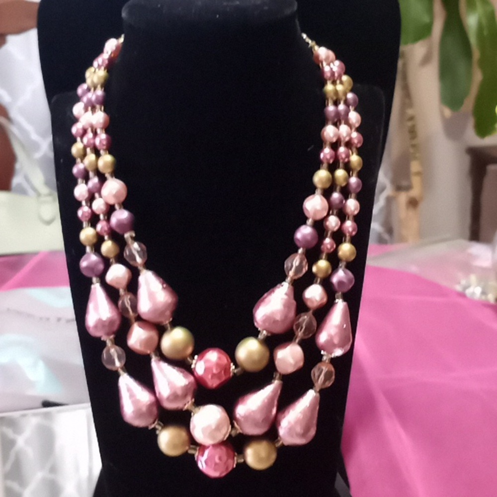 Pink Three Strand Necklace - Picture 1 of 3